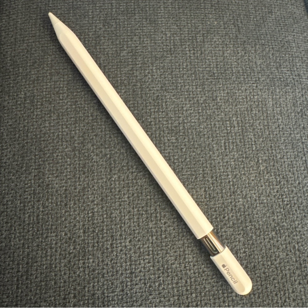 Apple Pencil - SOLD OUT